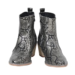 Women winter boots Snake pattern -  Black