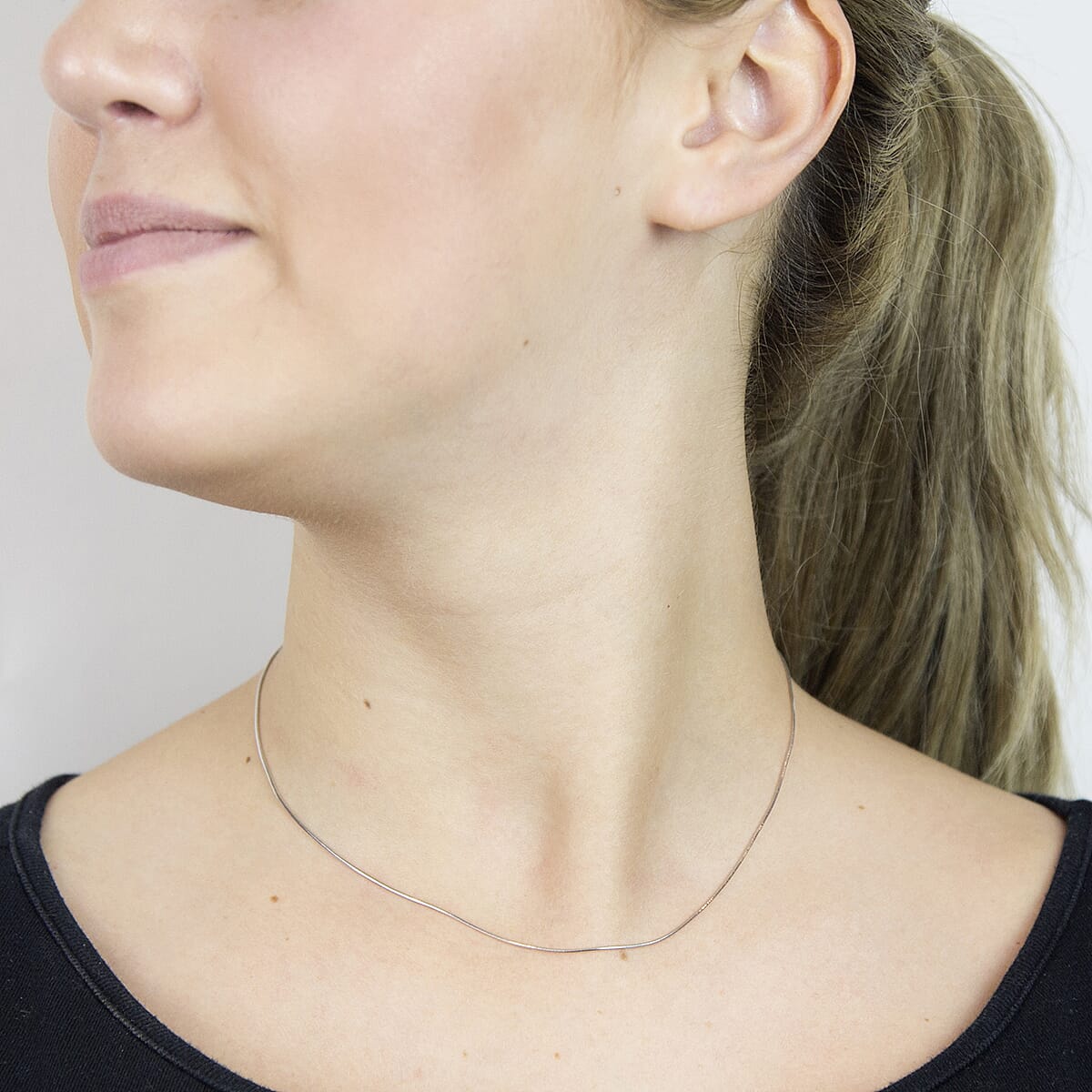 9K White Gold  Chain (Size - 16),  Gold Wt. 2.5 Gms