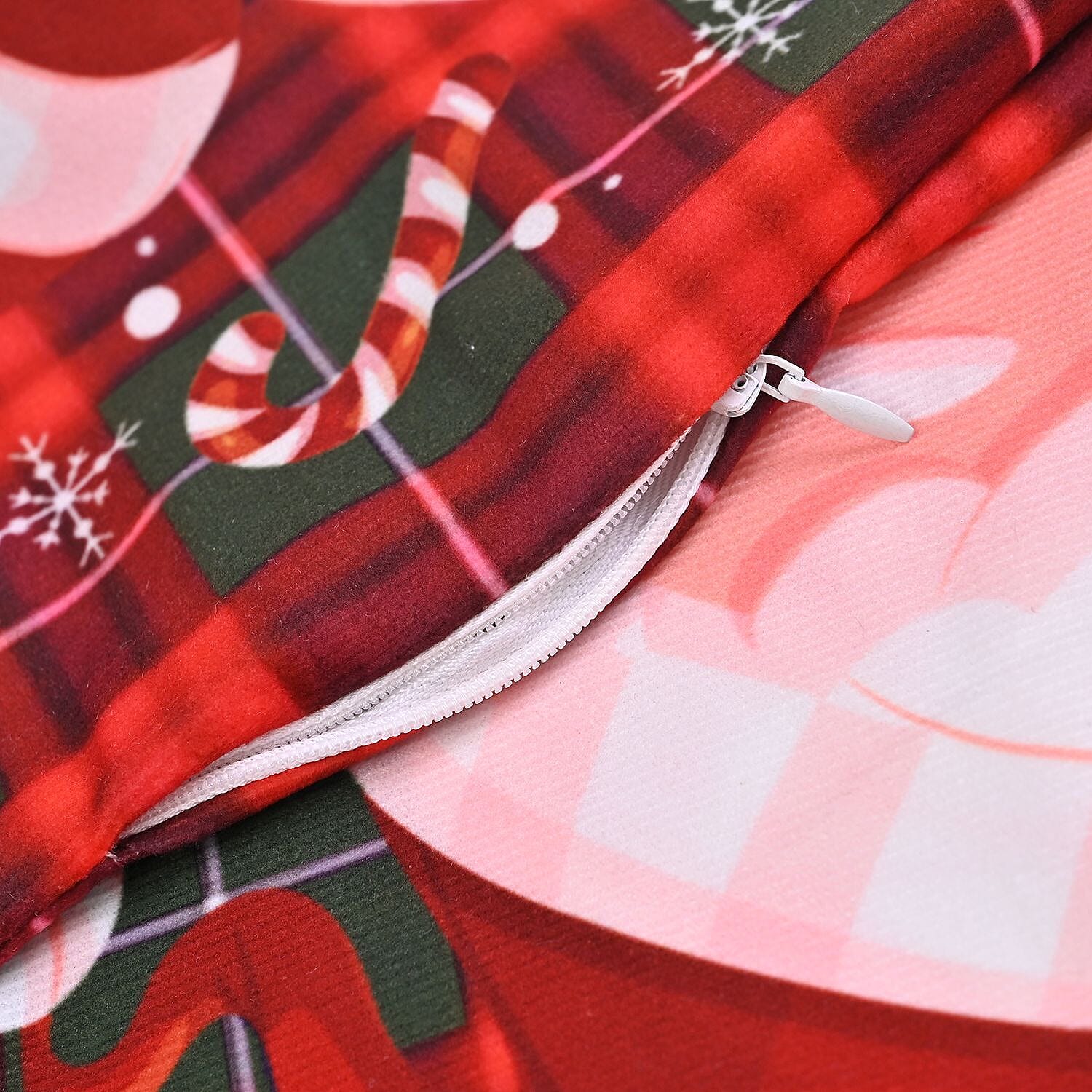 Set of 4 Christmas cushion cover with Santa Claus pattern