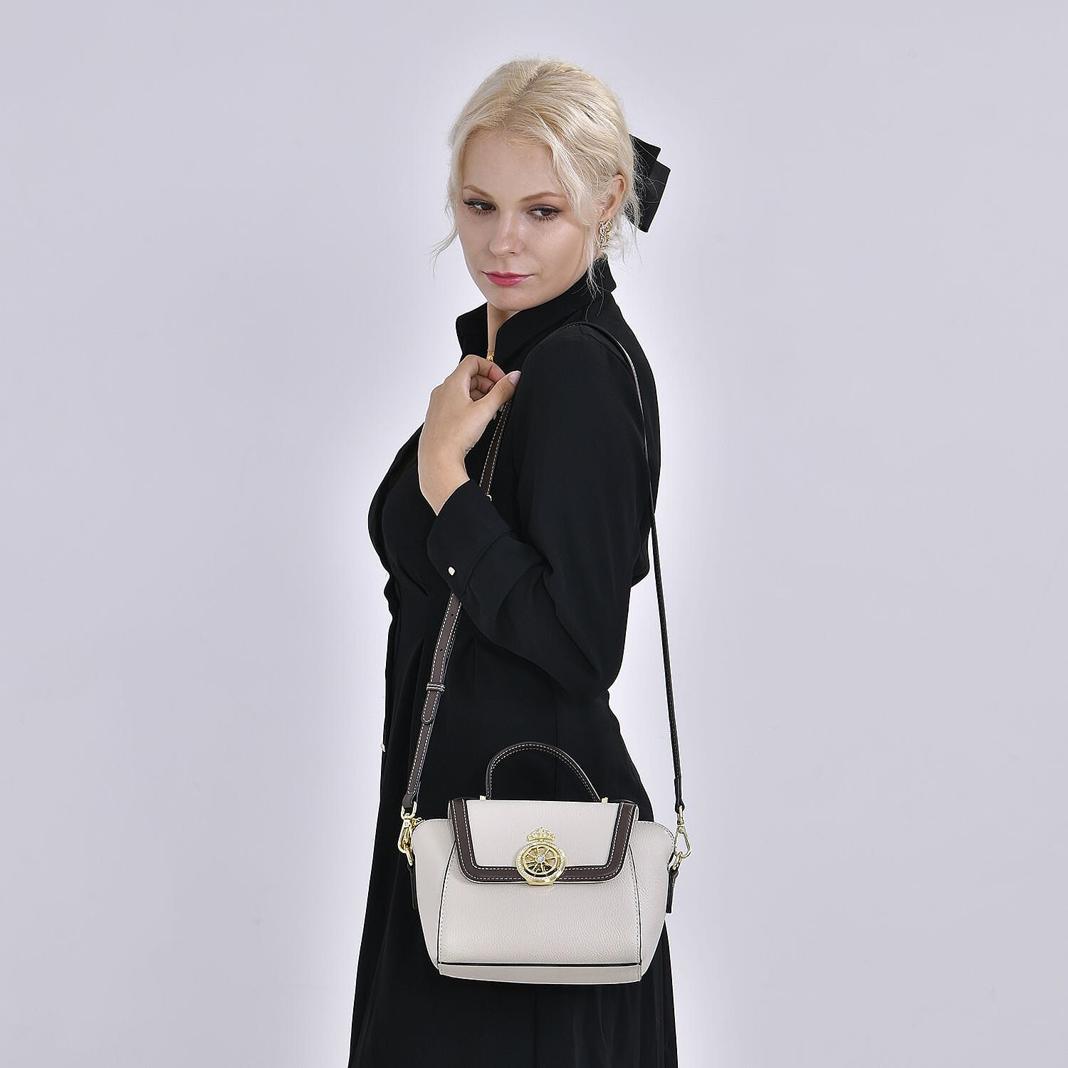 Elegant 100% Genuine Leather Crossbody Bag With Flip Top Zip Closure - Detachable Shoulder Trap - White