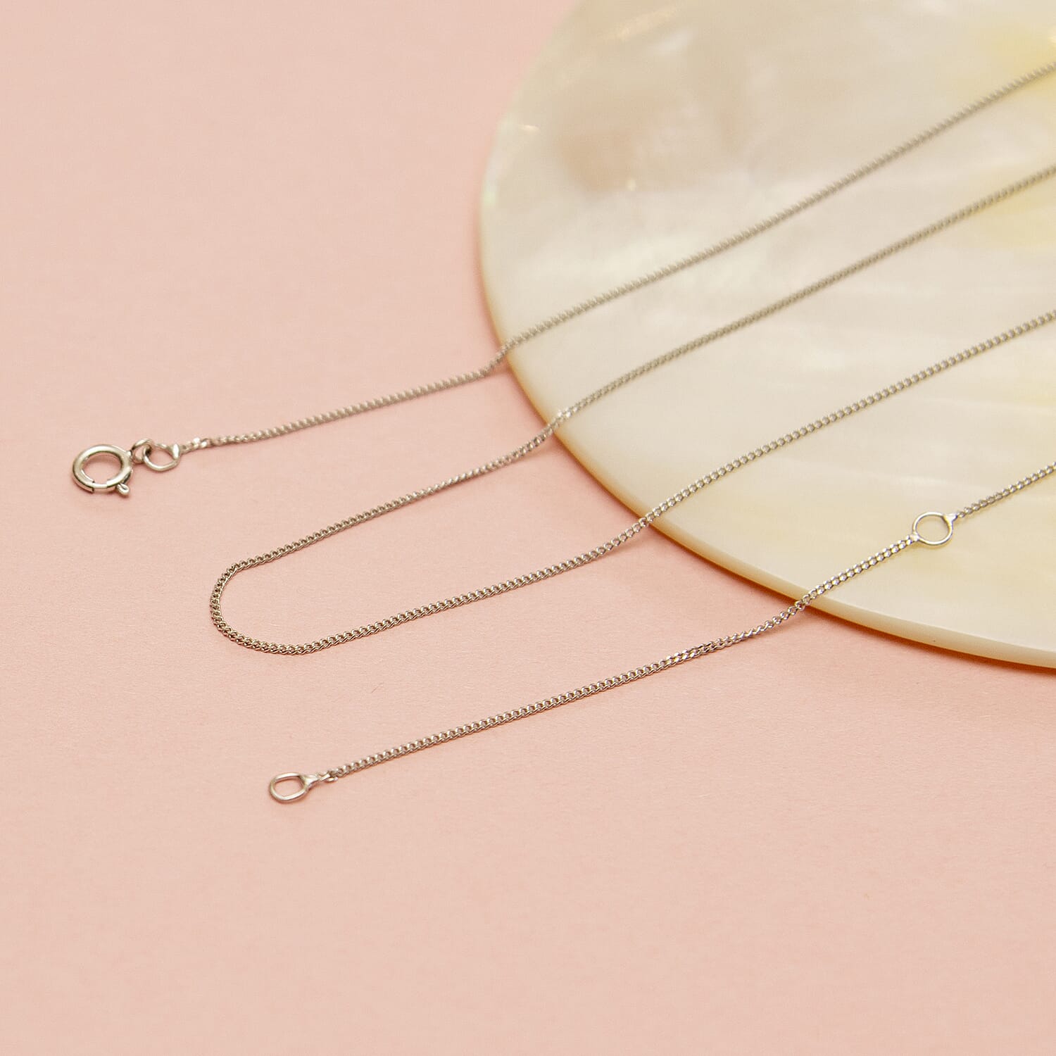 9K White Gold  Chain (Size - 20),  Gold Wt. 0.9 Gms