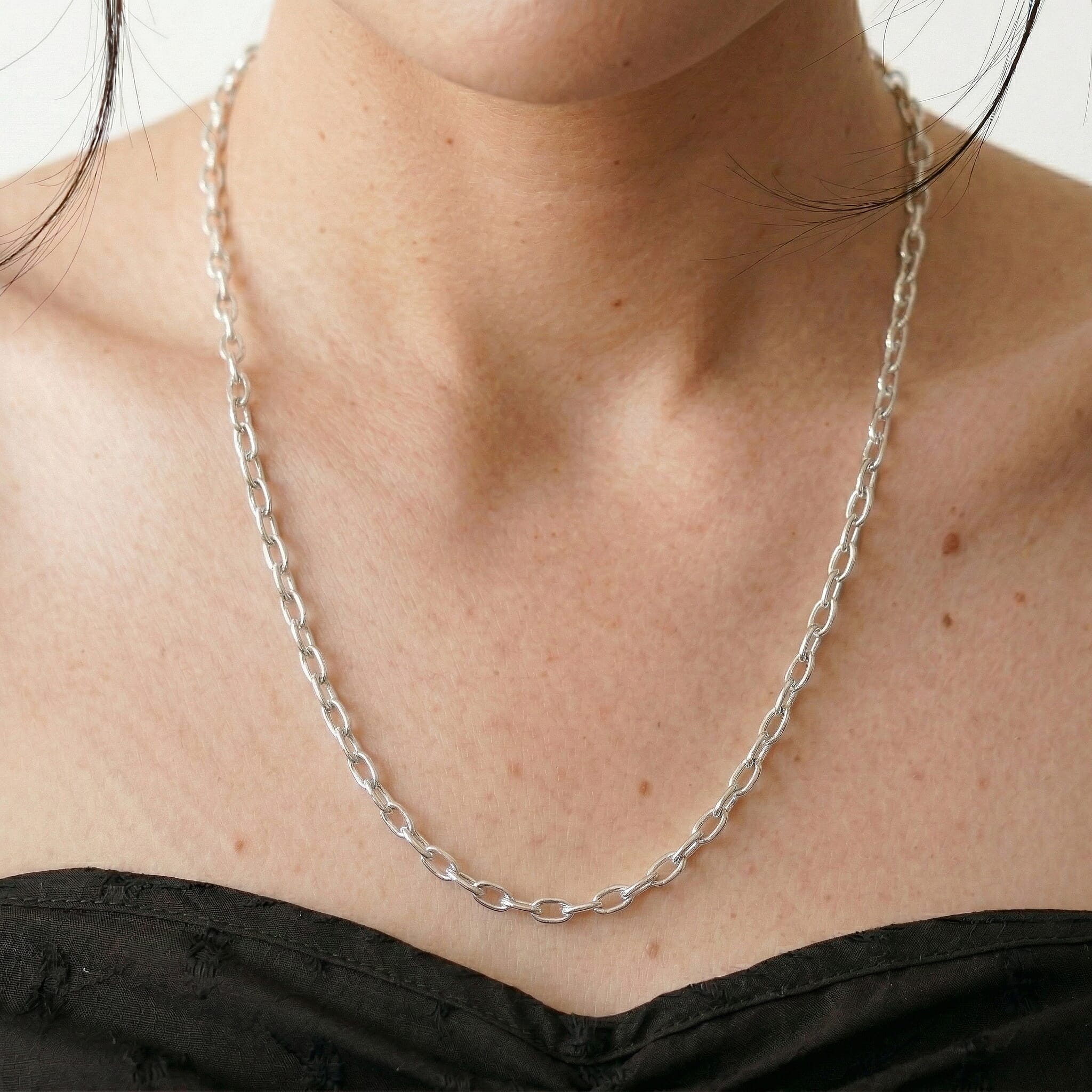 9K White Gold  Chain (Size - 22),  Gold Wt. 1.5 Gms