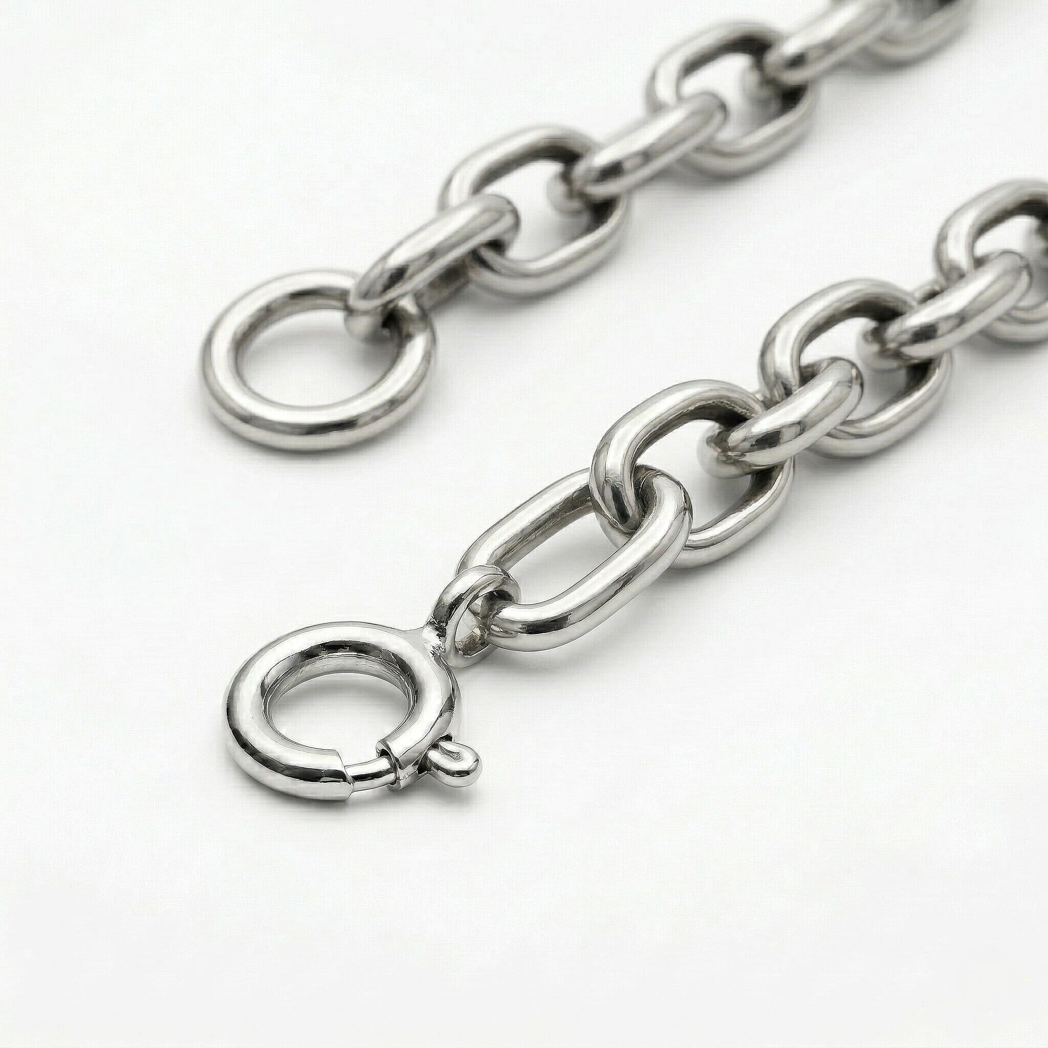 9K White Gold  Chain (Size - 22),  Gold Wt. 1.5 Gms