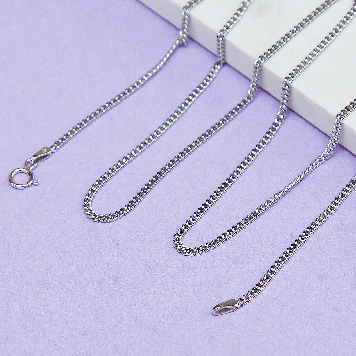 9K White Gold  Chain (Size - 20),  Gold Wt. 4.8 Gms