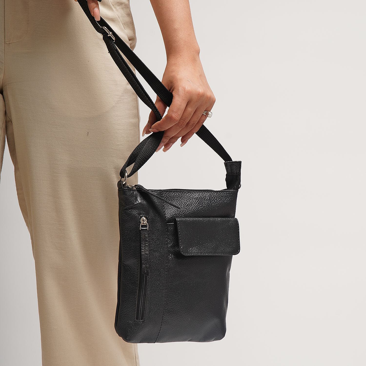 100% Genuine Leather Crossbody Bag With Adjustable Strap - Black