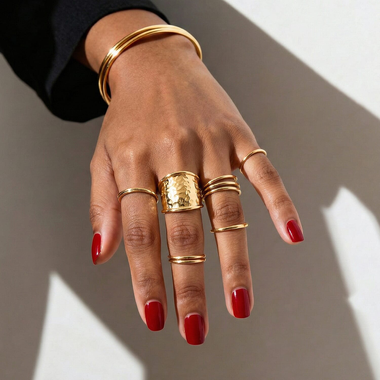 Maestro Collection - 9K Yellow Gold Hammered Etruscan Ring