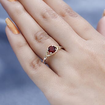 https://tjcuk.sirv.com/Products/75/9/7594949/Red-Garnet-Natural-Zircon-Ring-in-18K-Vermeil-Yellow-Gold-Plated-Rhodi_7594949_2.jpg?w=342&h=342