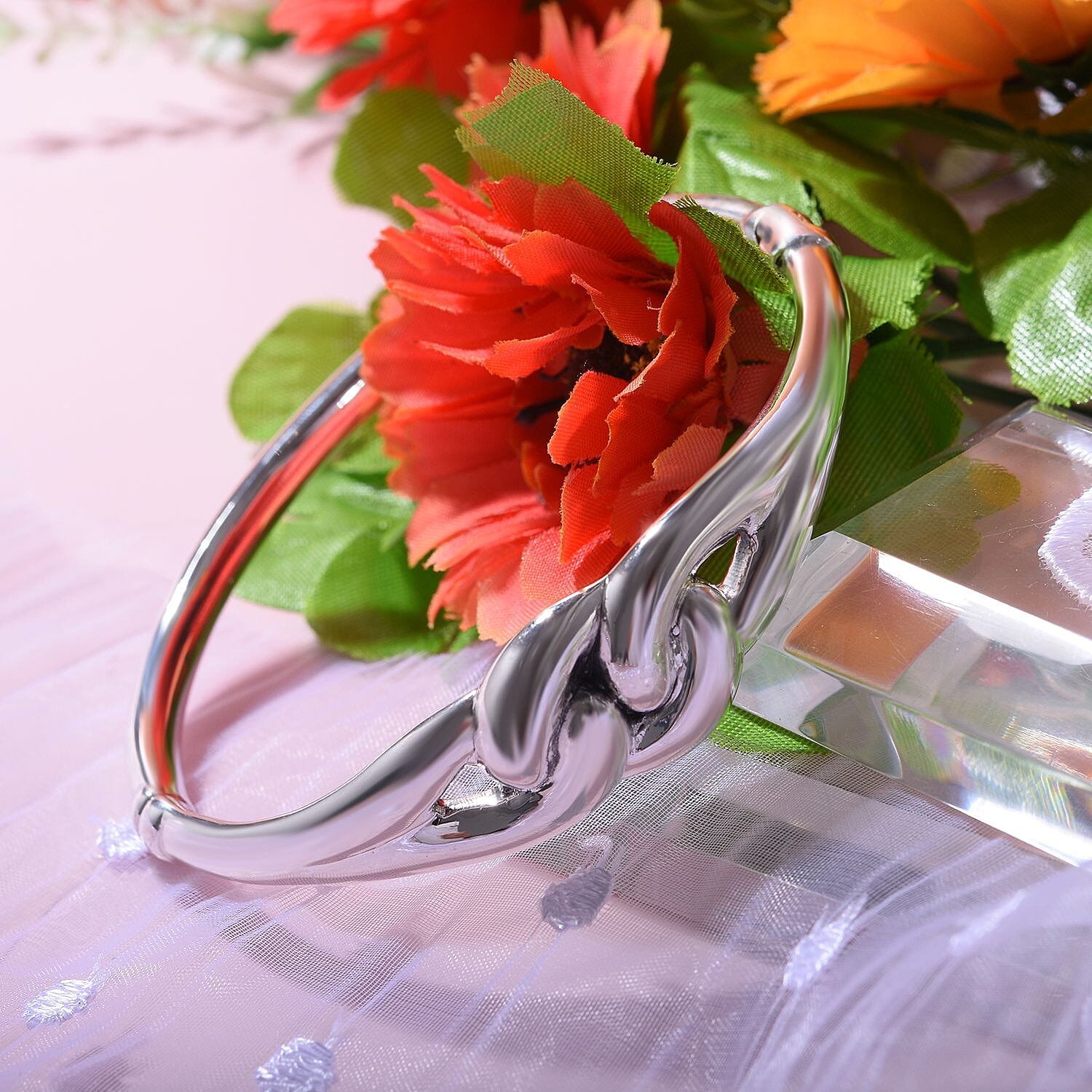 Designer Inspired -Sterling Silver Knot Bangle (Size - 7.5)