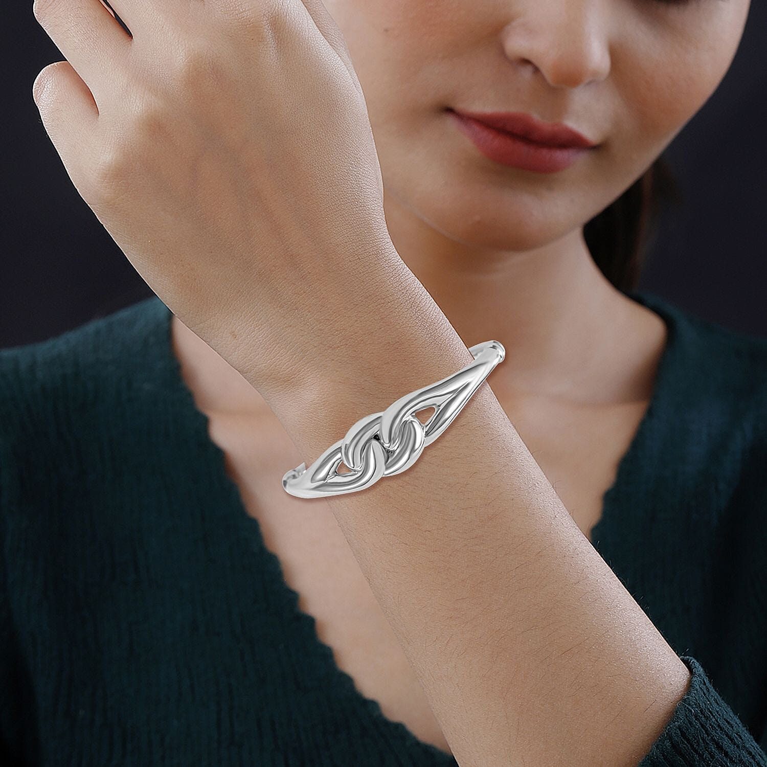 Designer Inspired -Sterling Silver Knot Bangle (Size - 7.5)