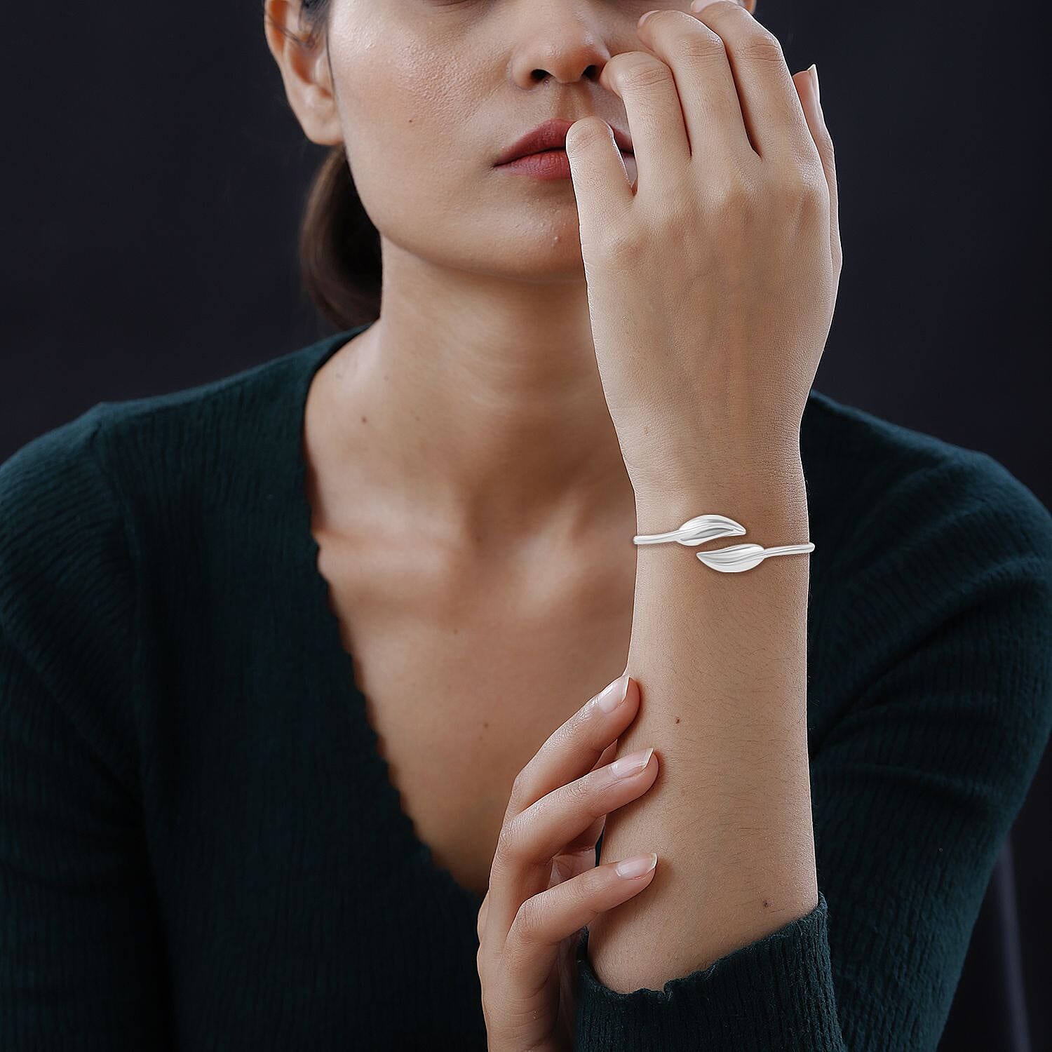 Sterling Silver Olive Leaf Bypass Bangle (Size - 7.5), Silver Wt. 12.90 Gms