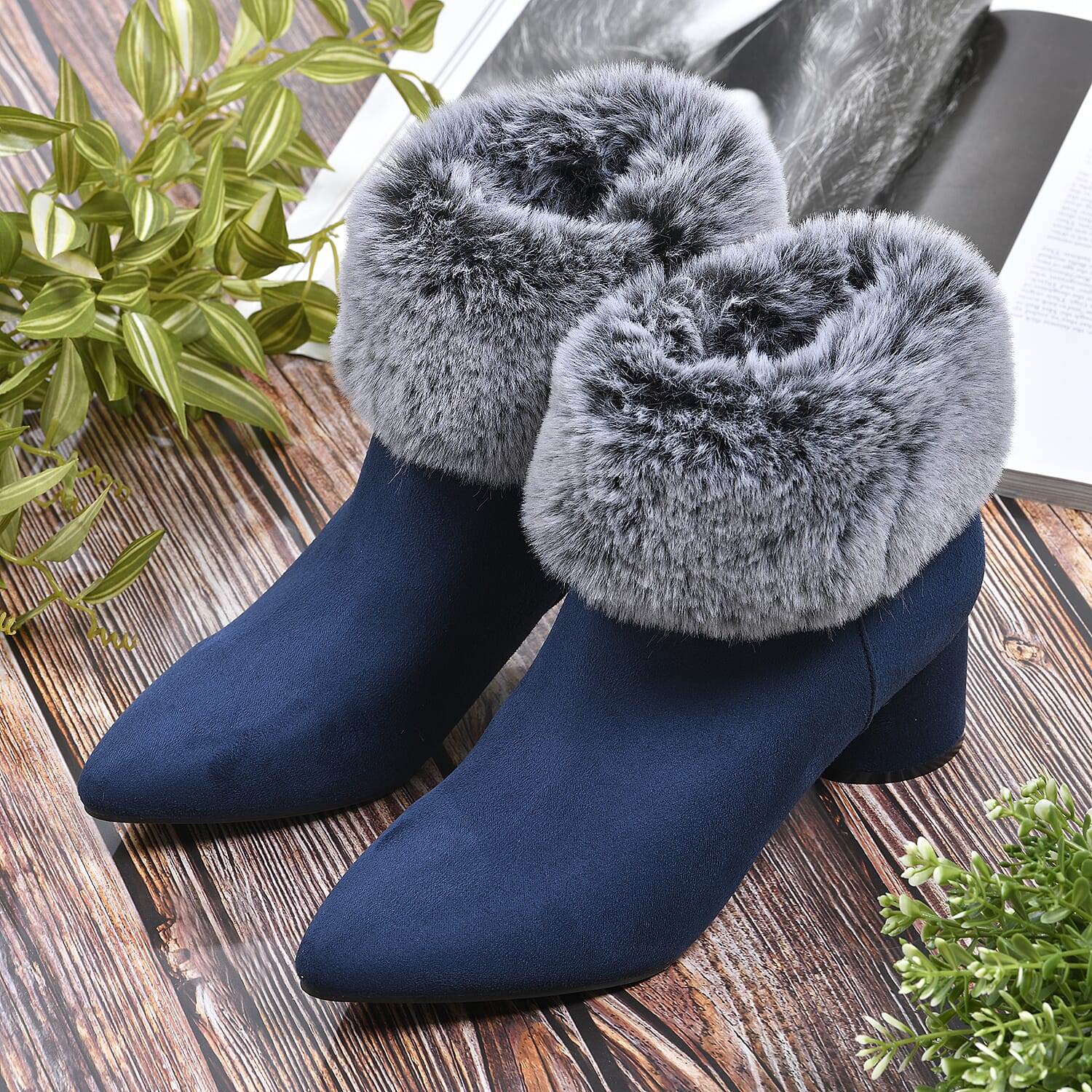 Ankle boots with fur collar sale