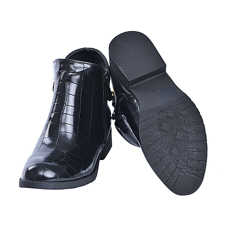 Croc Embossed Pattern Curb Chain Detail Ankle Boots (Size 7) - Black