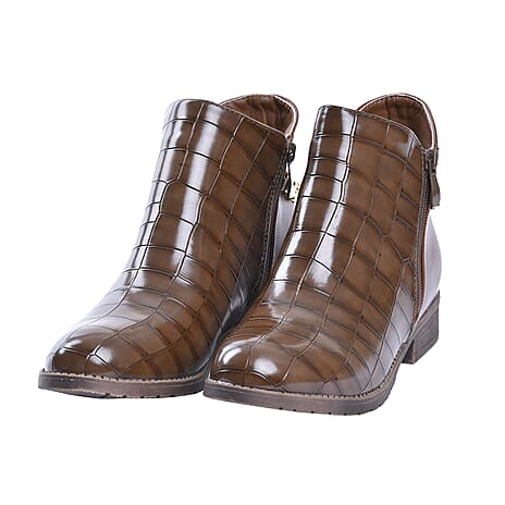 Croc Embossed Pattern Curb Chain Detail Ankle Boots (Size 8) - Brown