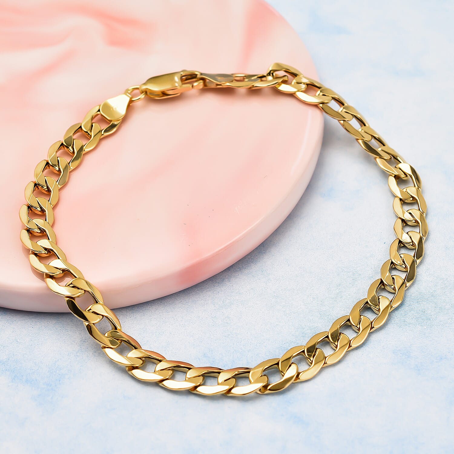Hatton Garden Closeout- 18K Yellow Gold Curb Bracelet (Size - 8.5), Gold Wt. 6.30 Gms