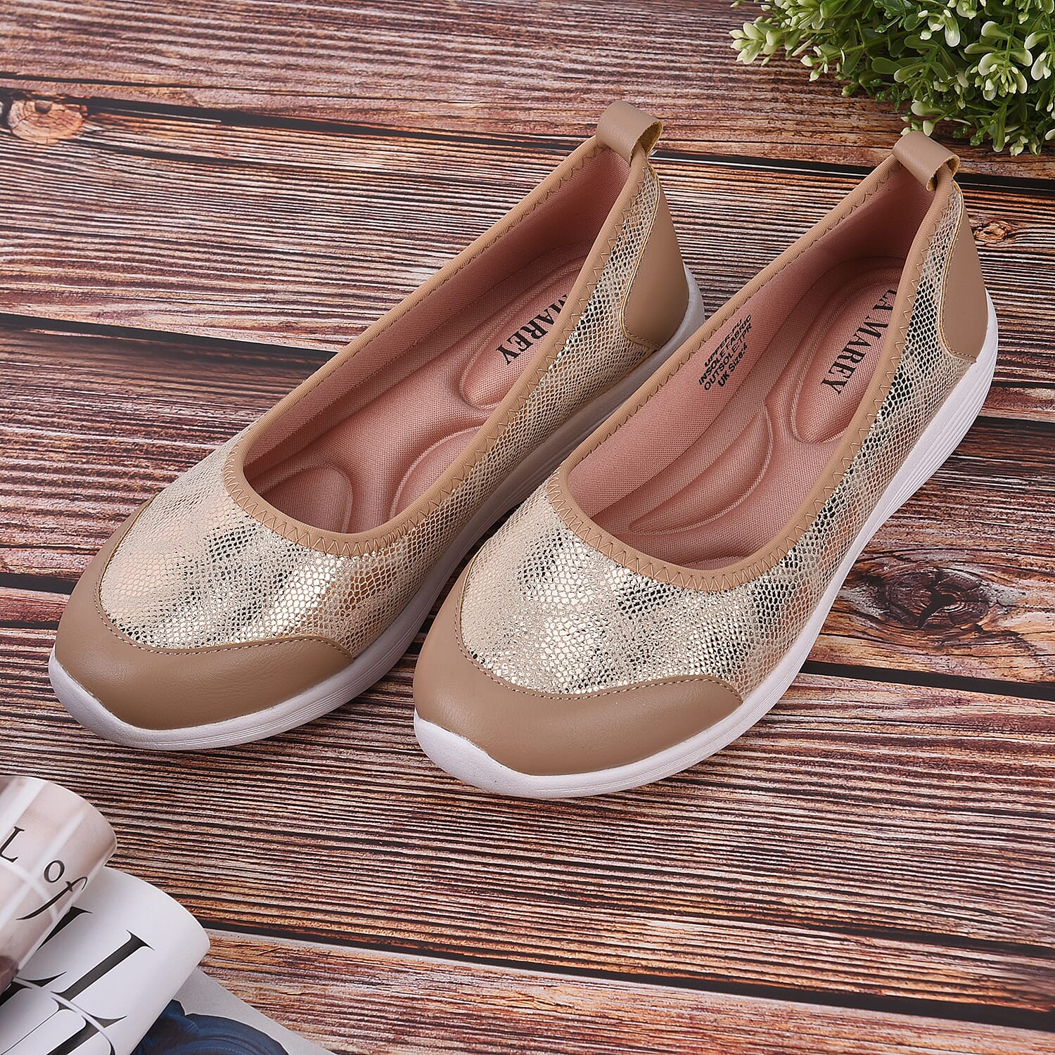 PASSAGE Snake Pattern Ladies Shoes - Black