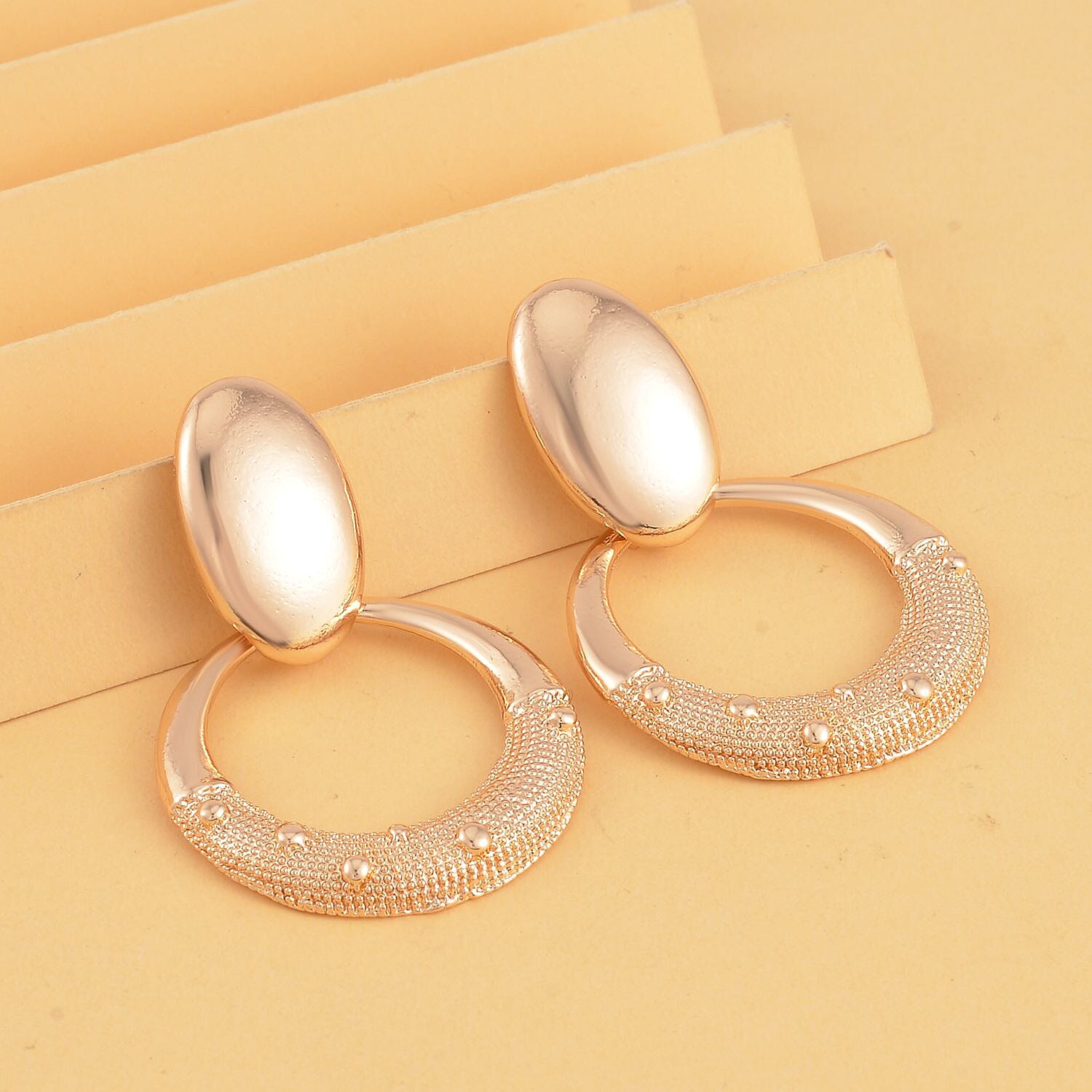 Antique Design Dangle Earrings in Yellow Gold Tone Antique Design Dangle Earrings in Yellow Gold Tone