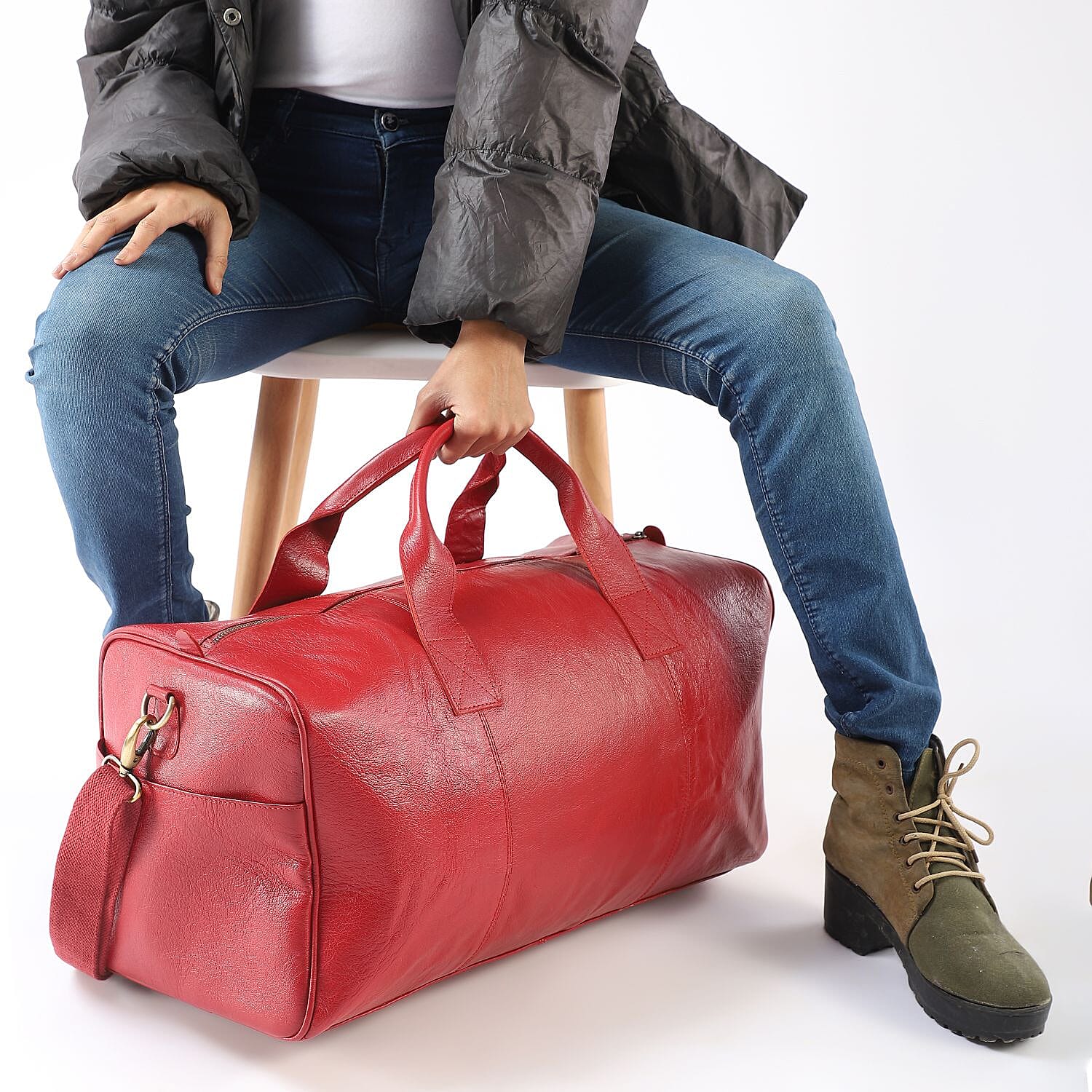Vicenza CloseOut - 100% Genuine Leather Luggage Duffle Bag - Red