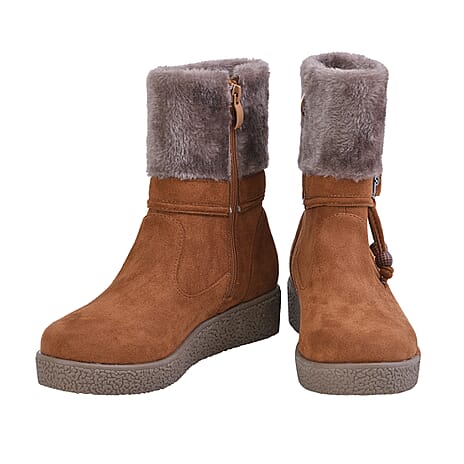 LA MAREY Faux Fur Collar Ankle Boots (Size 4) - Tan