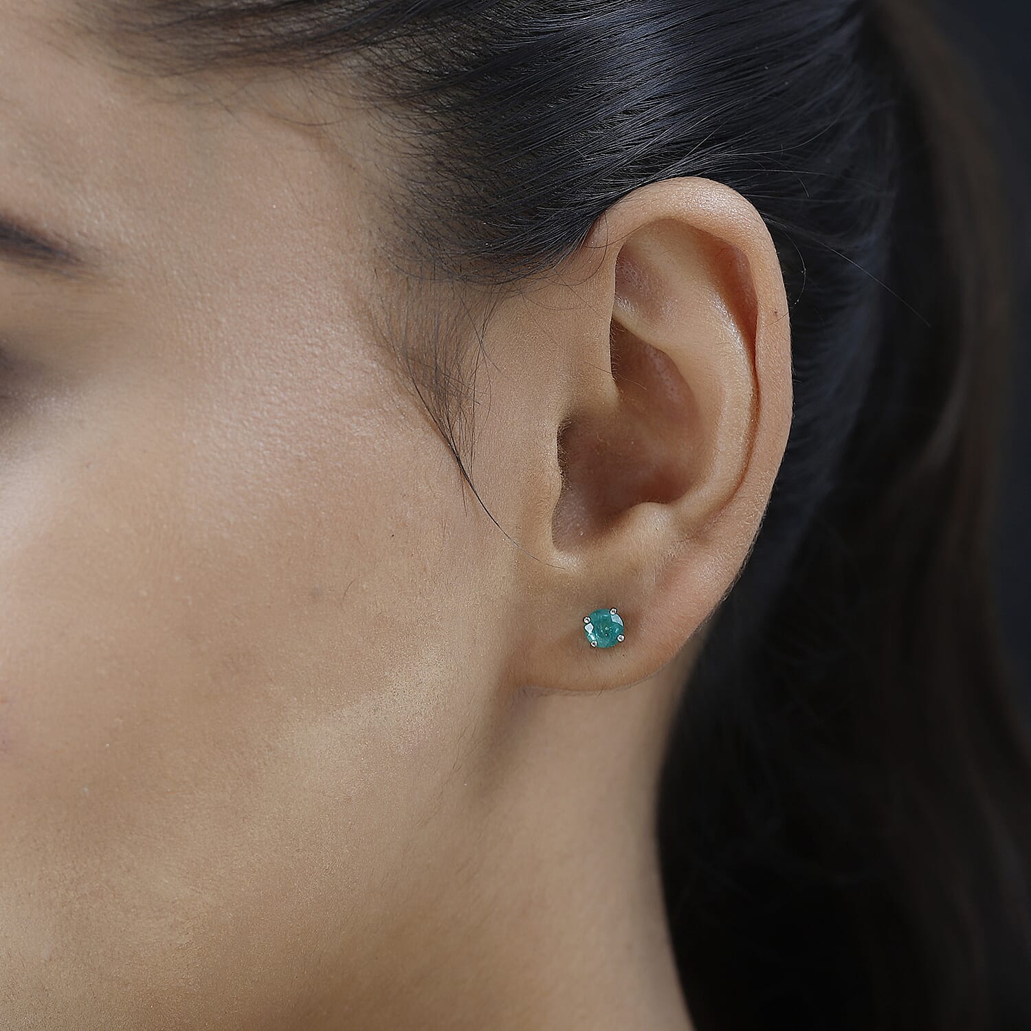 950 Platinum AAA Gemfield Emerald Solitaire Earrings 1.00 Ct.