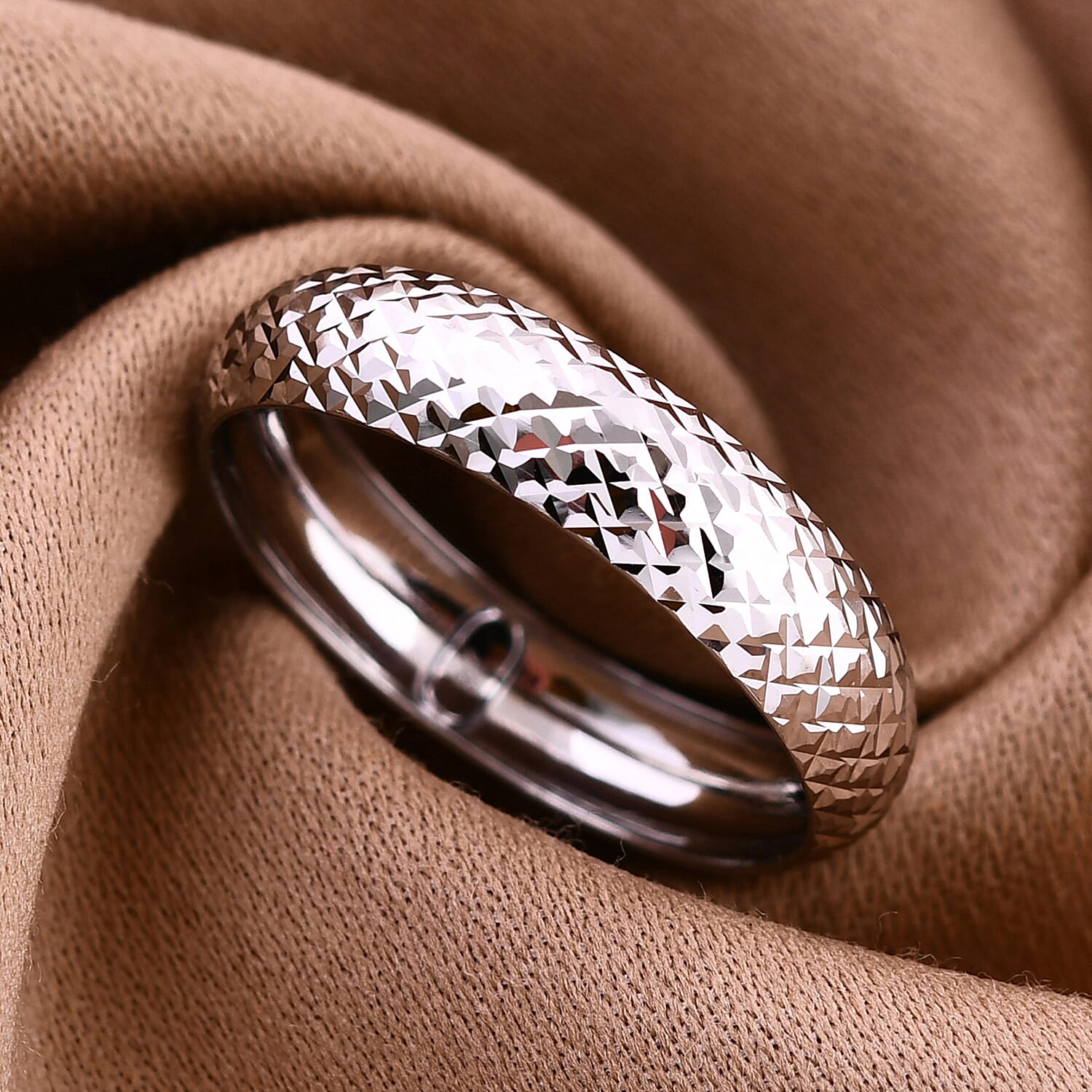 Royal Bali Collection - 9K White Gold Diamond Cut Band Ring