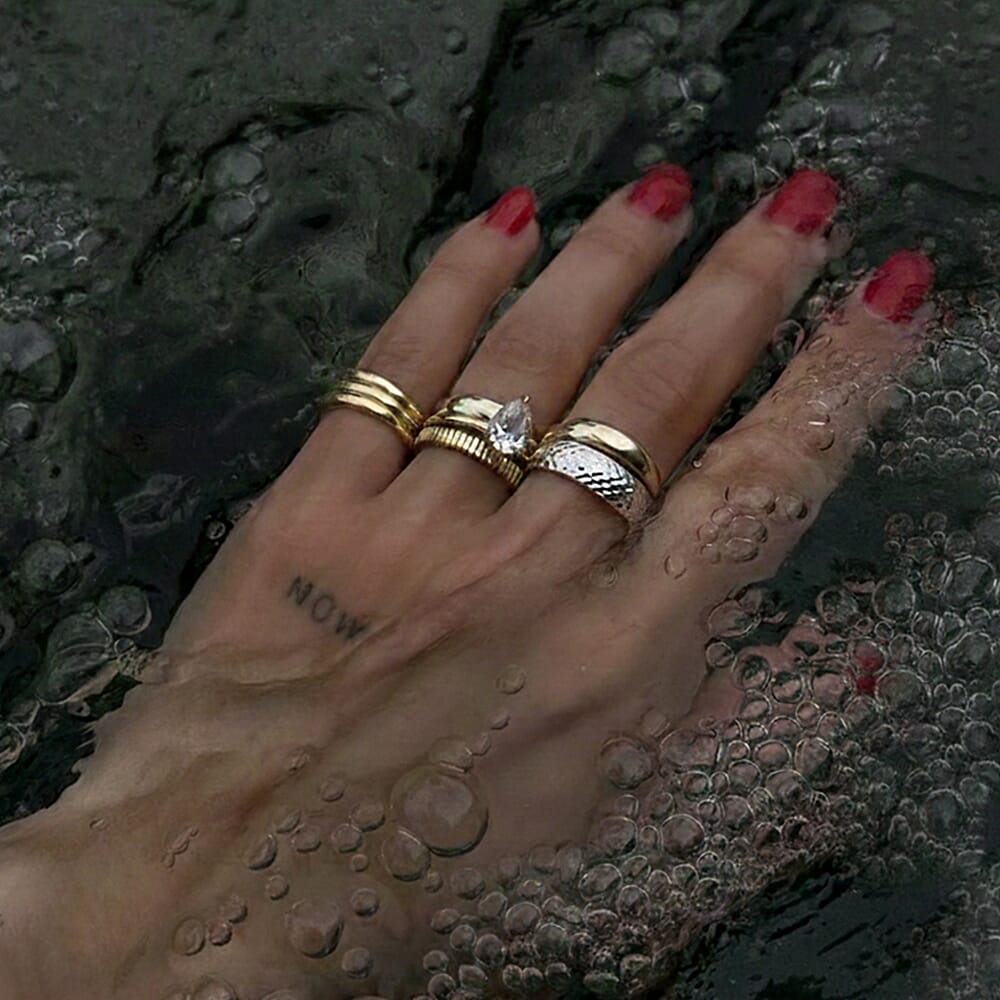 Royal Bali Collection - 9K White Gold Diamond Cut Band Ring