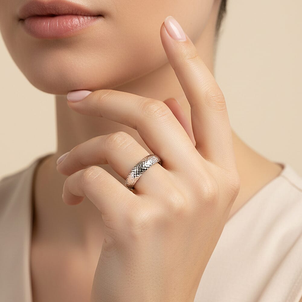 Royal Bali Collection - 9K White Gold Diamond Cut Band Ring