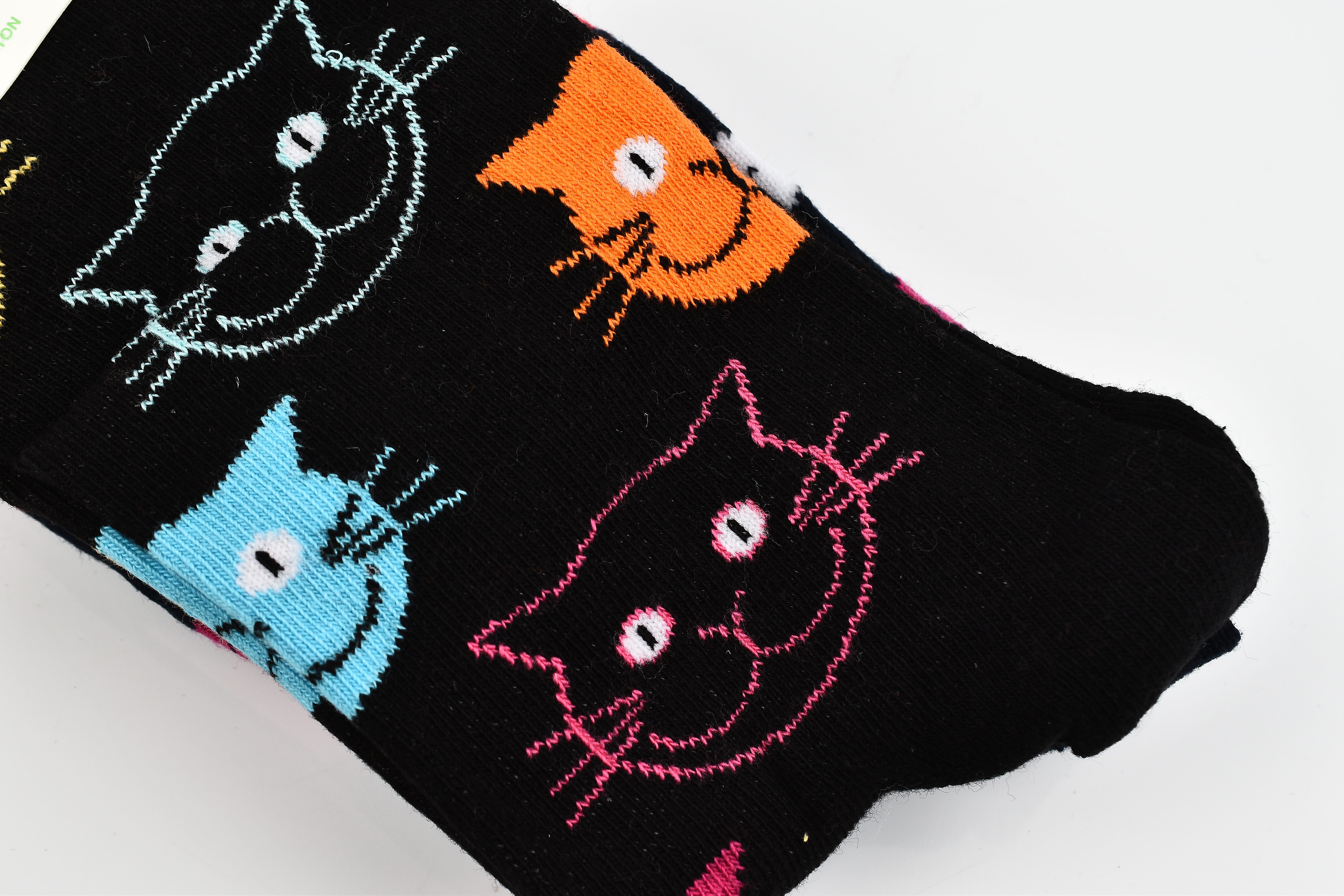 Branded Close Out - 4 Pairs - Organic Combed Cotton - Animal  and Dots Pattern Socks
