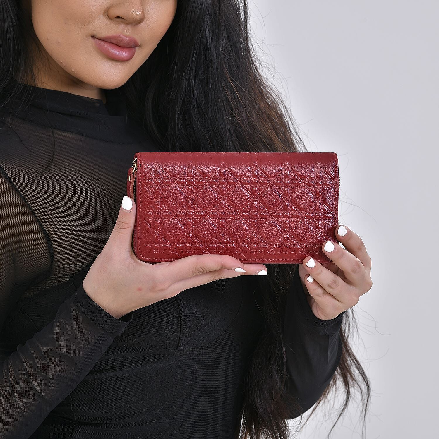 Genuine Leather Wallet with Embossed Quadrate Pattern - RFID Blocking - Burgundy