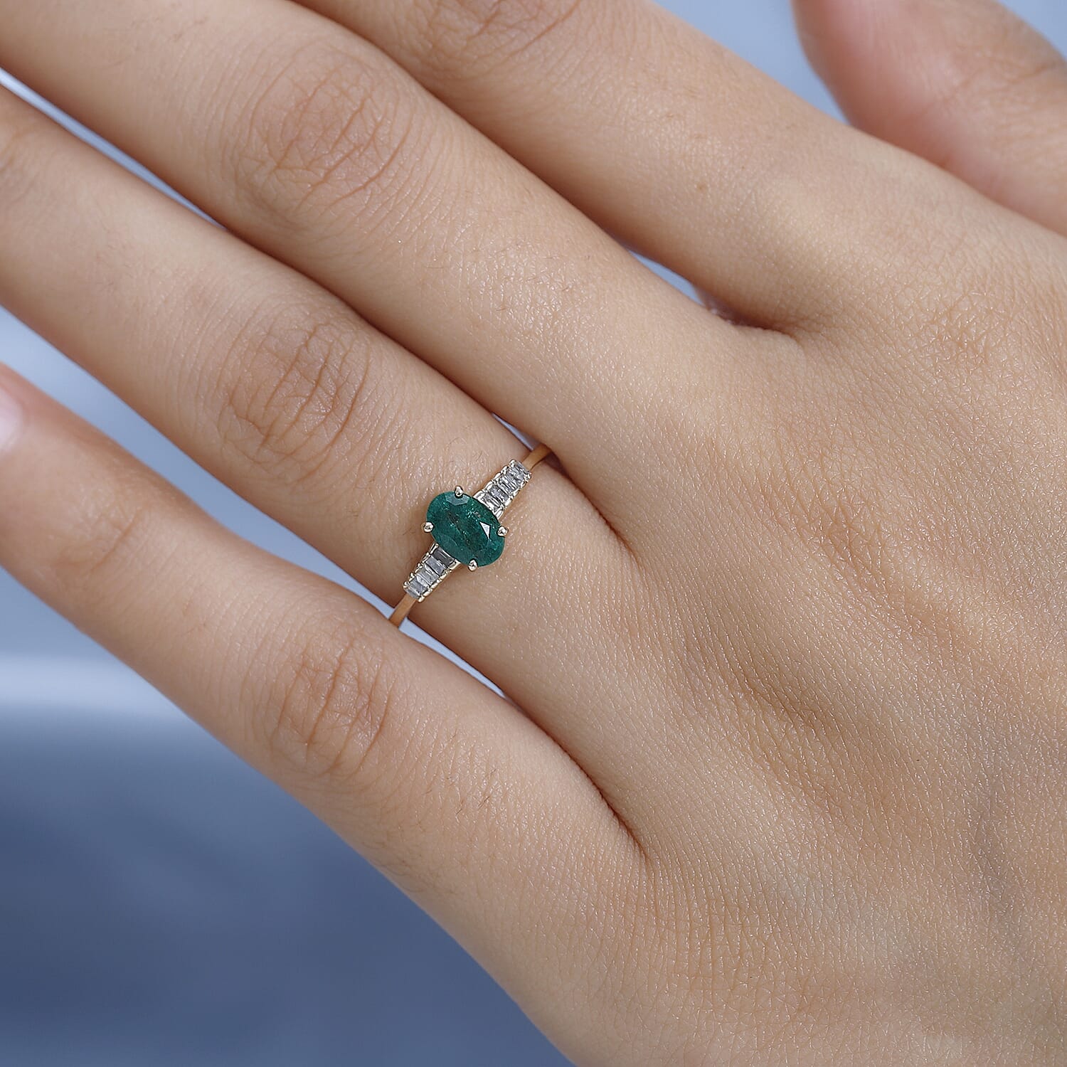 9K Yellow Gold AAA Emerald & Diamond Ring 0.50 Ct.