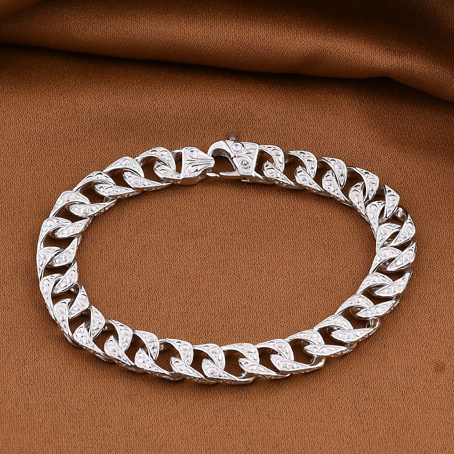 Royal Bali Collection - Handmade Reversible Cobble Engraved Cuban Link Bracelet in Sterling Silver (Size - 7.0), Silver Wt. 32.00 Gms