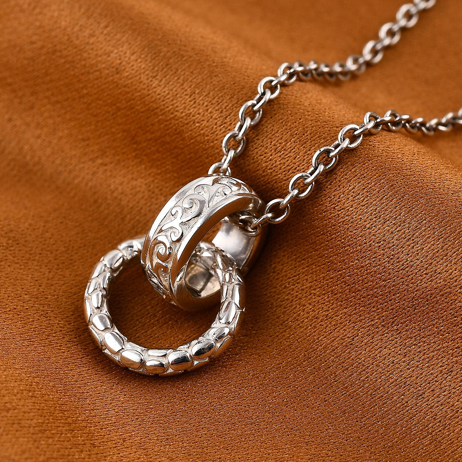 Royal Bali Collection - Dragon Scale Pendant with Leaf Pattern in Sterling Silver.