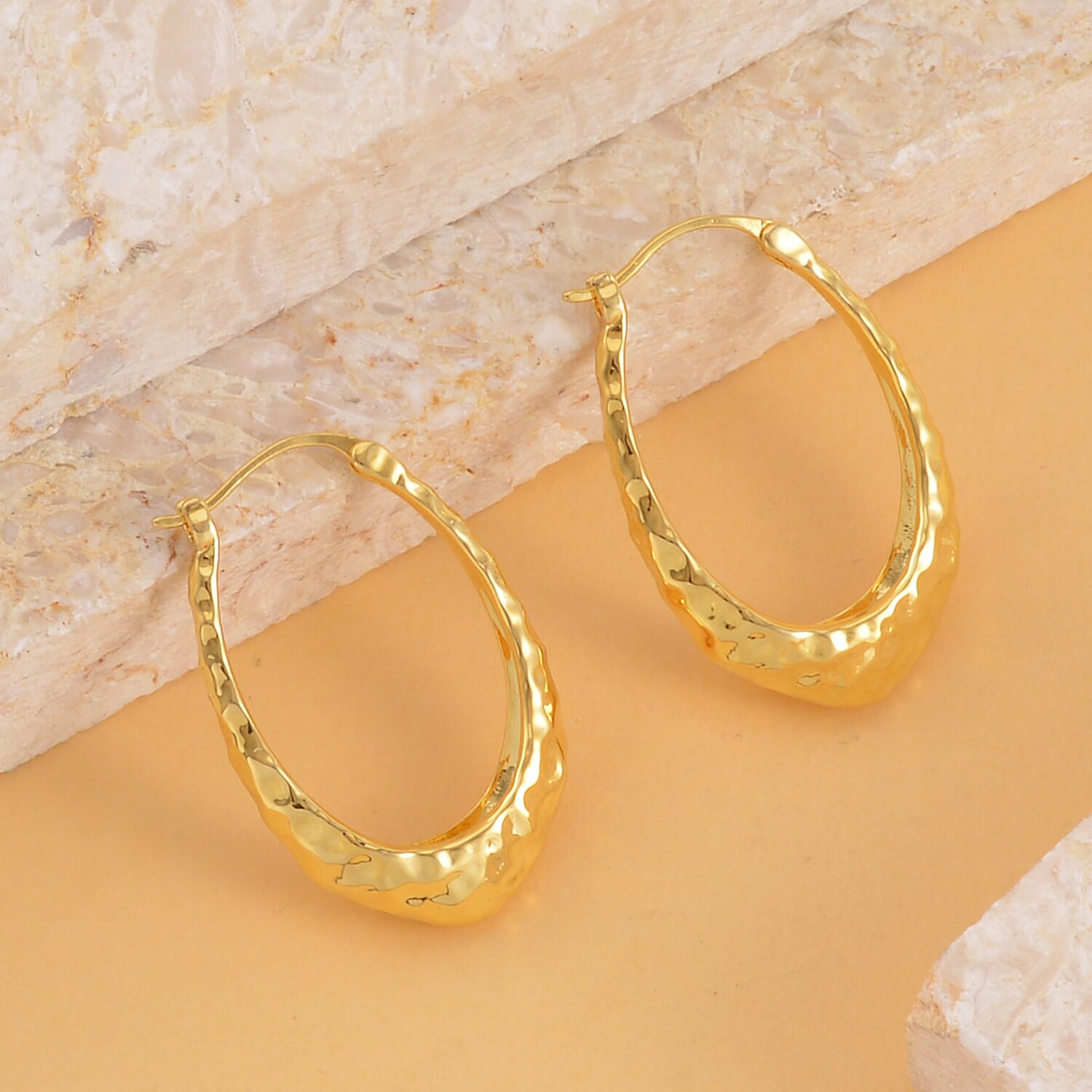 Hoop Earrings in Yellow Gold Tone