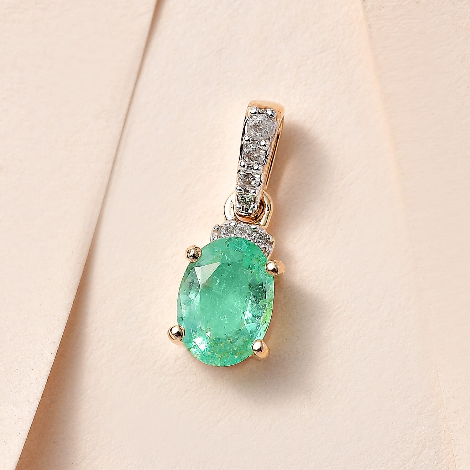9K Yellow Gold Colombian Emerald Diamond Pendant 0.73 Ct.