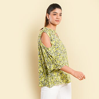 https://tjcuk.sirv.com/Products/76/2/7625056/TAMSY-Printed-Cold-Shoulder-Top_7625056_2.jpg?w=342&h=342