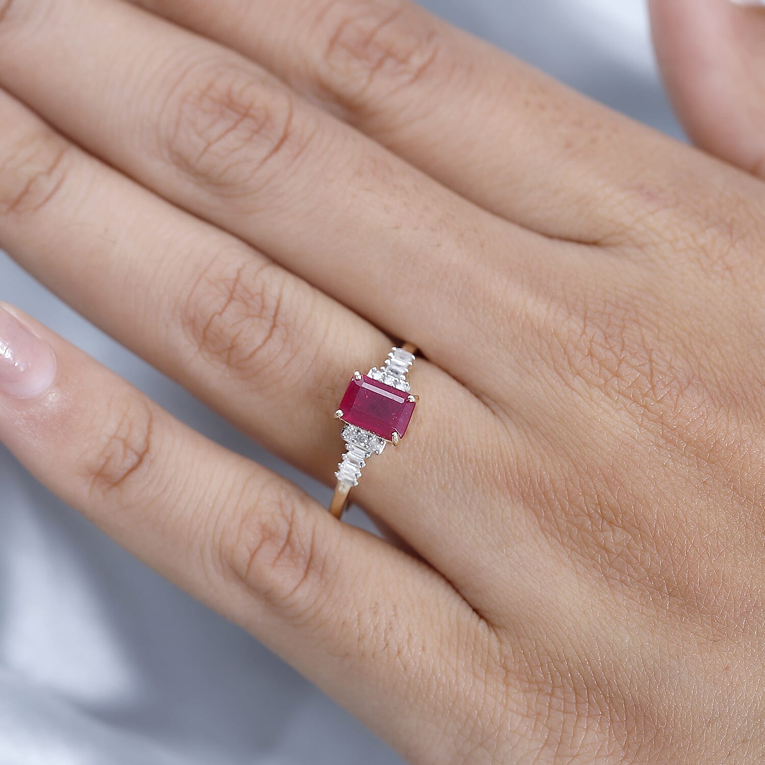 9K Yellow Gold Ruby (FF) & Diamond Ring 1.66 Ct.