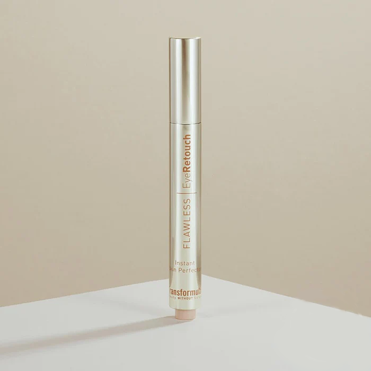 Transformulas FlawLess EyeRetouch Serum 2 IN 1 ANTI-AGEING SMART TONE SERUM CONCEALER