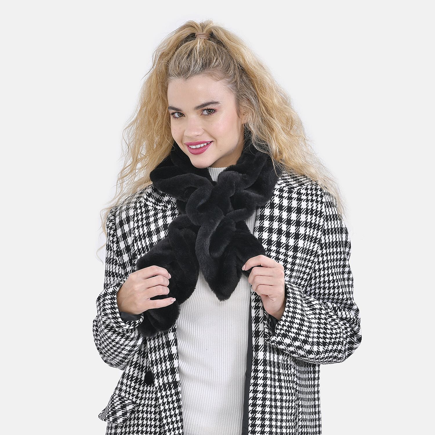 Closeout Deal - New Arrival Faux Fur Scarf (Size- One Size, 92x15cm) - Black