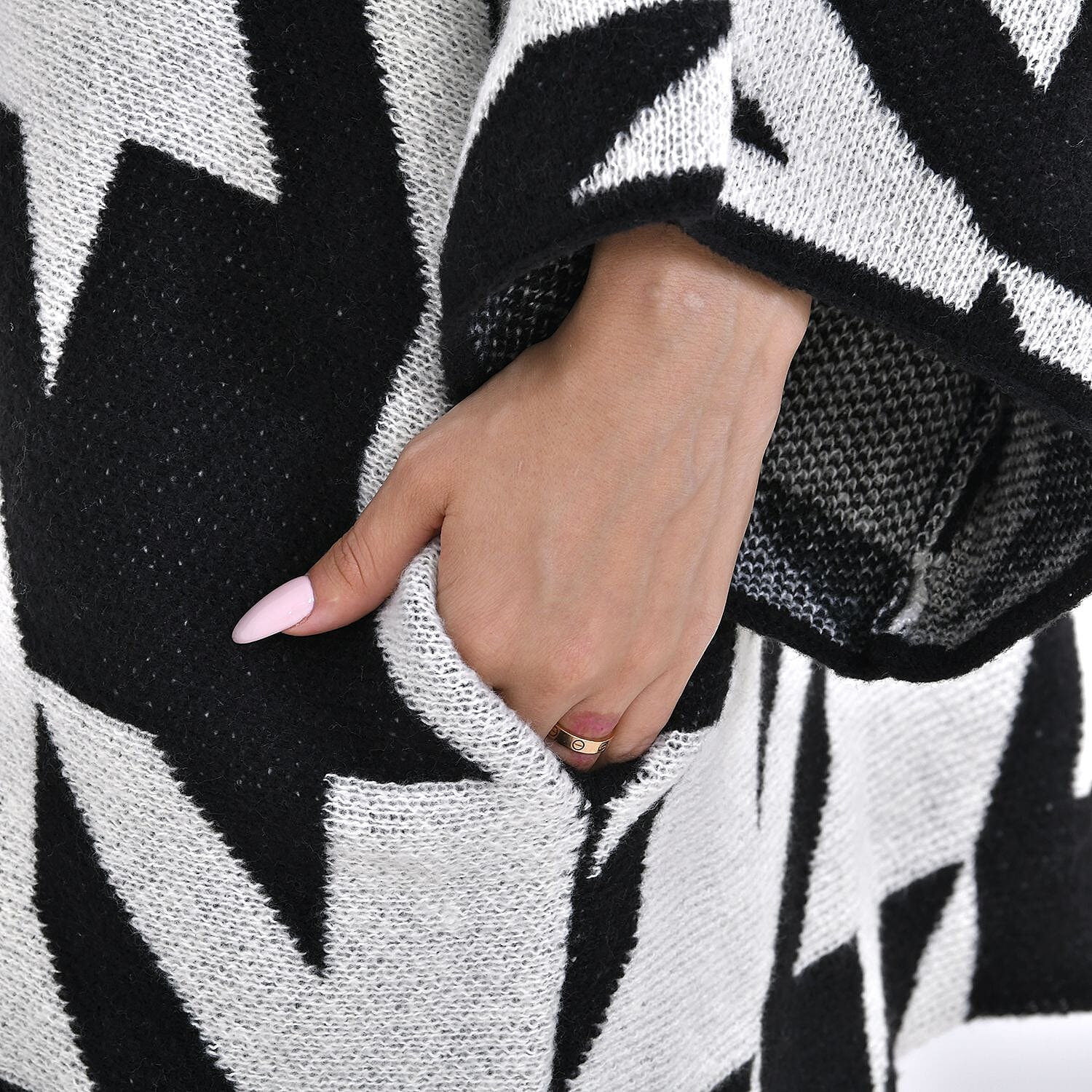 TAMSY Random Graph Grid Coatigan - Black and White