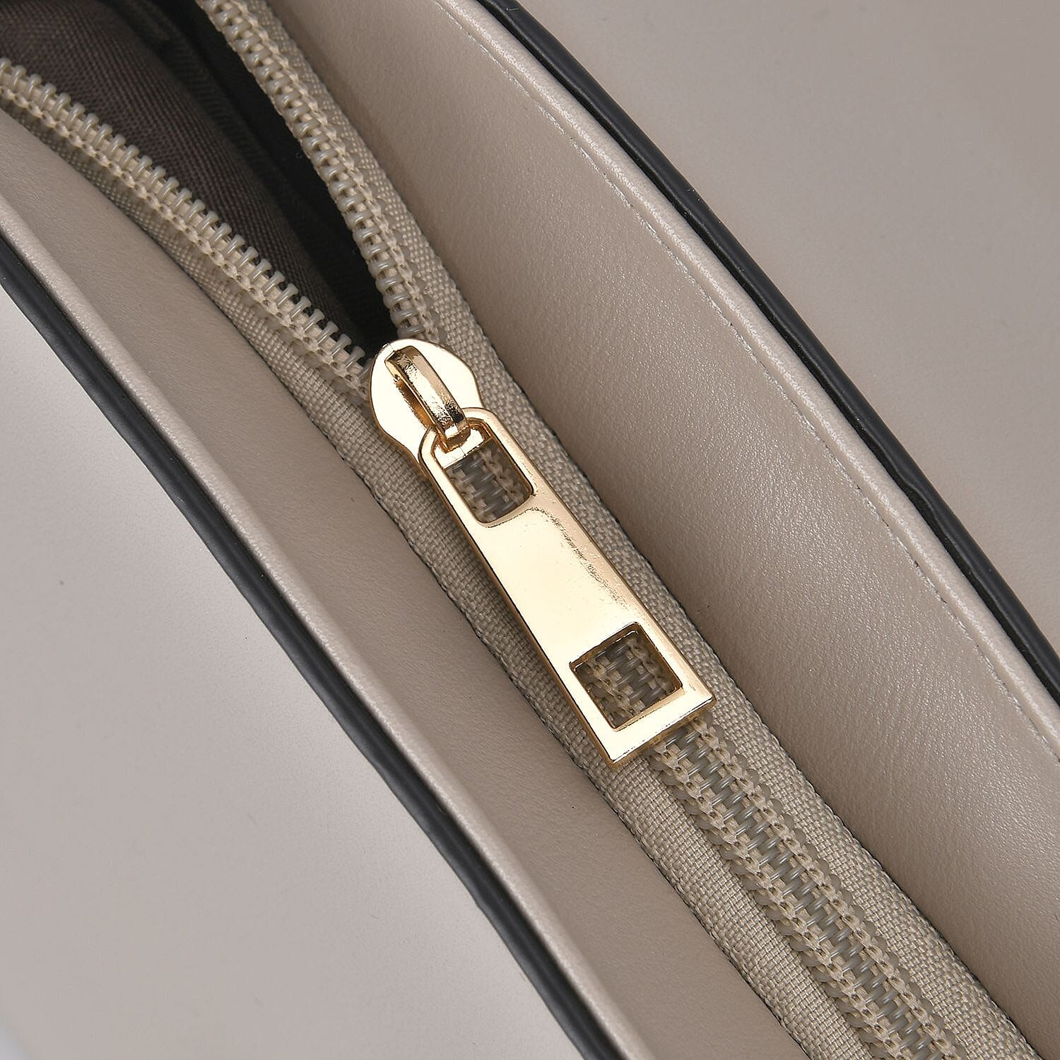 Elegant Patchwork Crossbody Bag - Beige