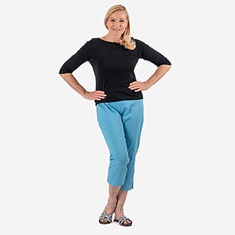 https://tjcuk.sirv.com/Products/76/3/7632467/Tamsy-Stretch-Twill-Capri-Jeans-for-Women-Cropped-Fit-Size-14-Turquois_7632467_1.jpg?w=342&h=342