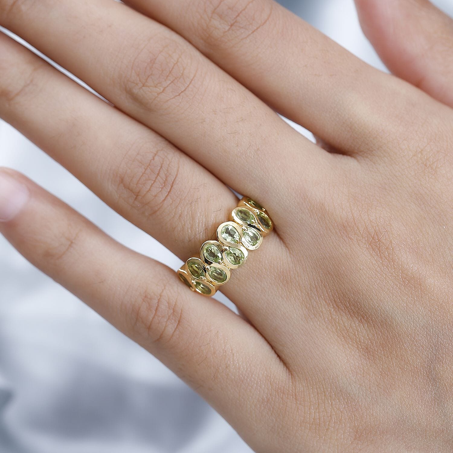 Hebei Peridot Band Ring in 18K Vermeil Yellow Gold Plated Sterling Silver 1.94 Ct