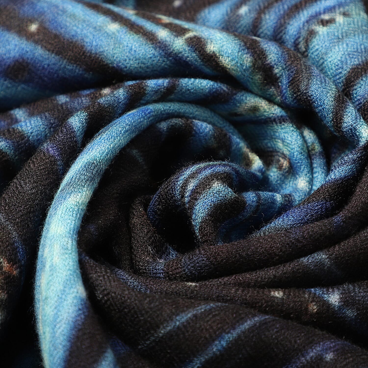 La Marey 100% Cashmere Printed Pashmina Woolen Scarf with Gift Box (Size 190x70cm) - Black & Blue La Marey 100% Cashmere Printed Pashmina Woolen Scarf with Gift Box (Size 190x70cm) - Black & Blue