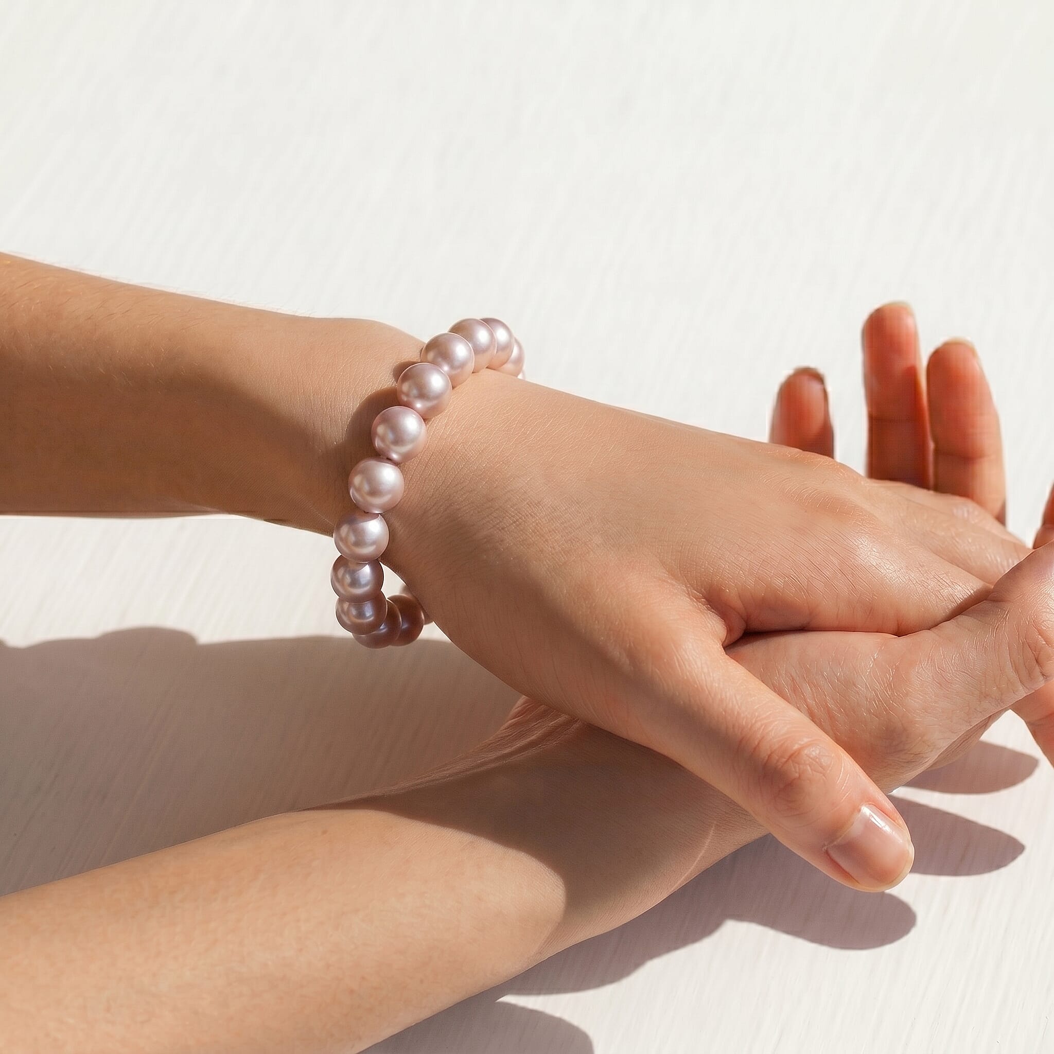 Lavender Shell Pearl Stretchable Bracelet (Size 7-7.5)