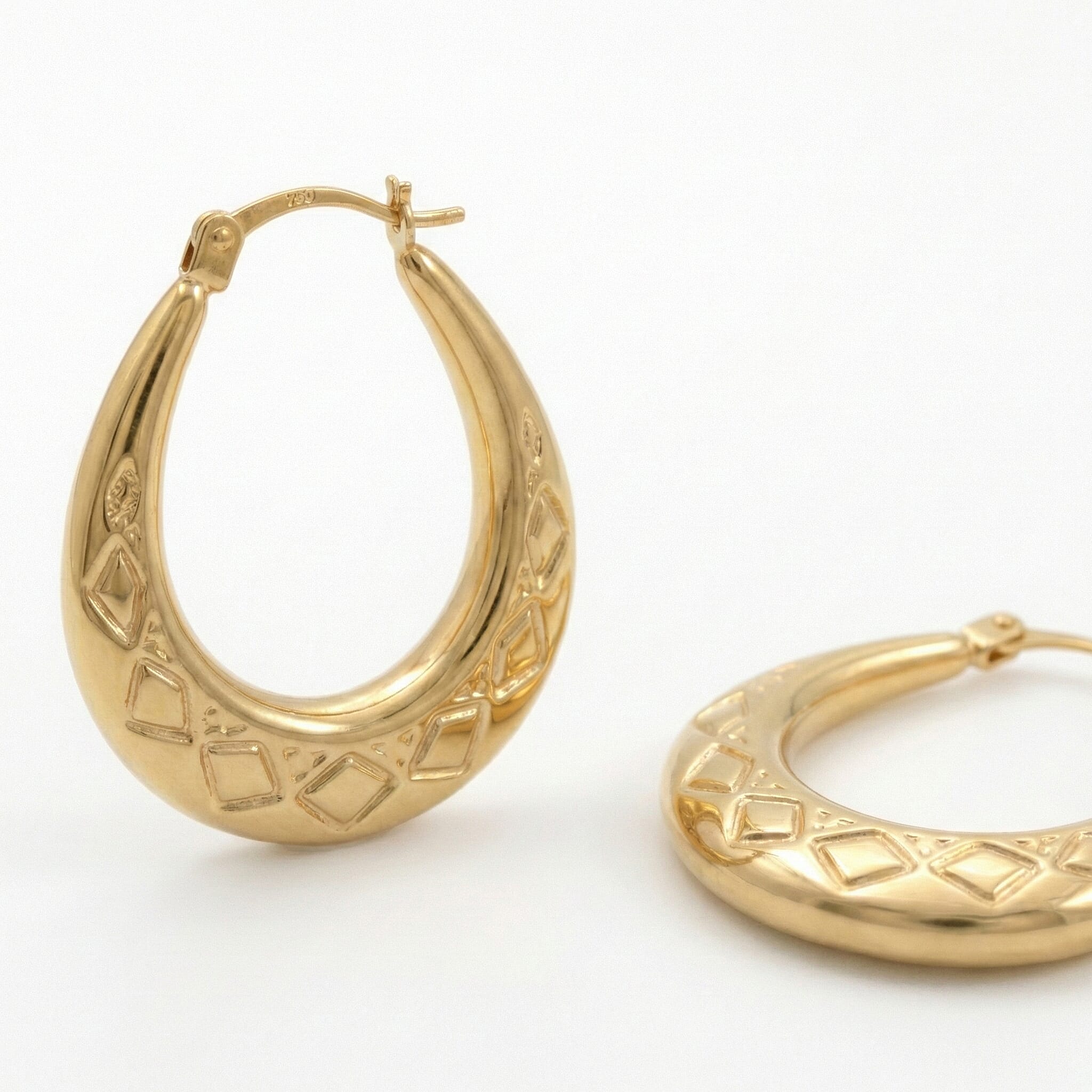 Hatton Garden Close Out - 9K Yellow Gold Creole Earrings with Clasp