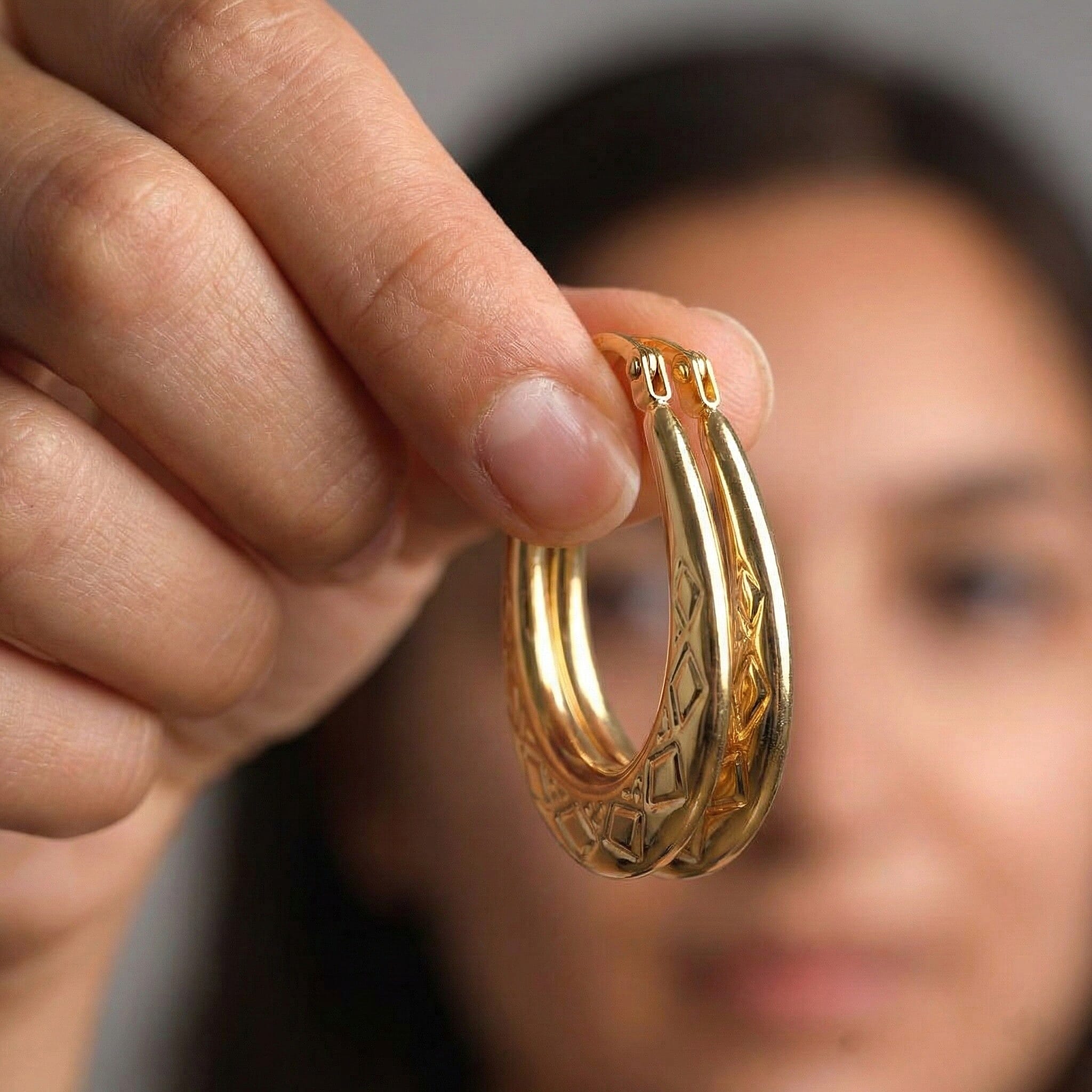 Hatton Garden Close Out - 9K Yellow Gold Creole Earrings with Clasp