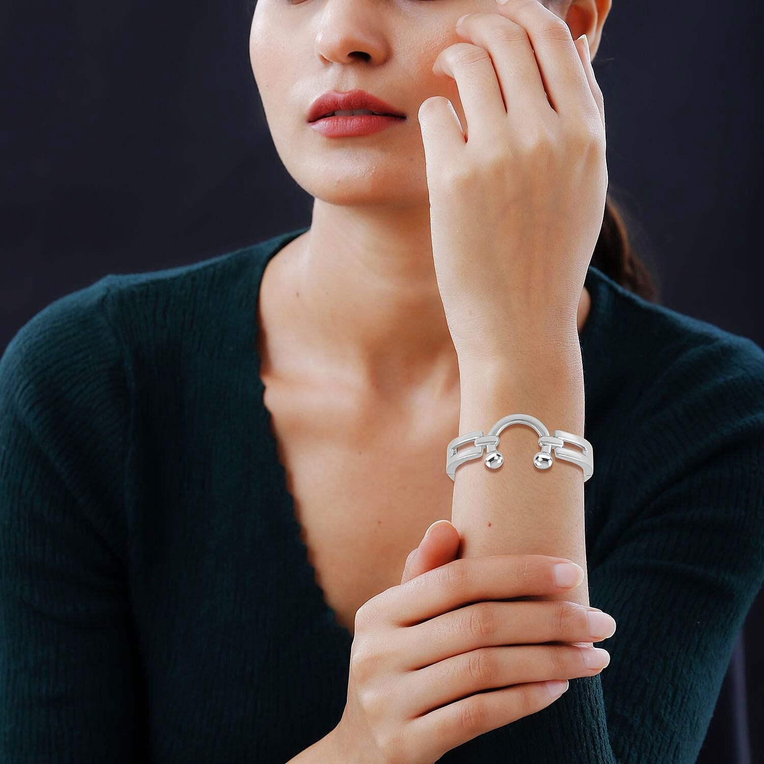 Close Out Deal- Horseshoe Bangle (Size 7)