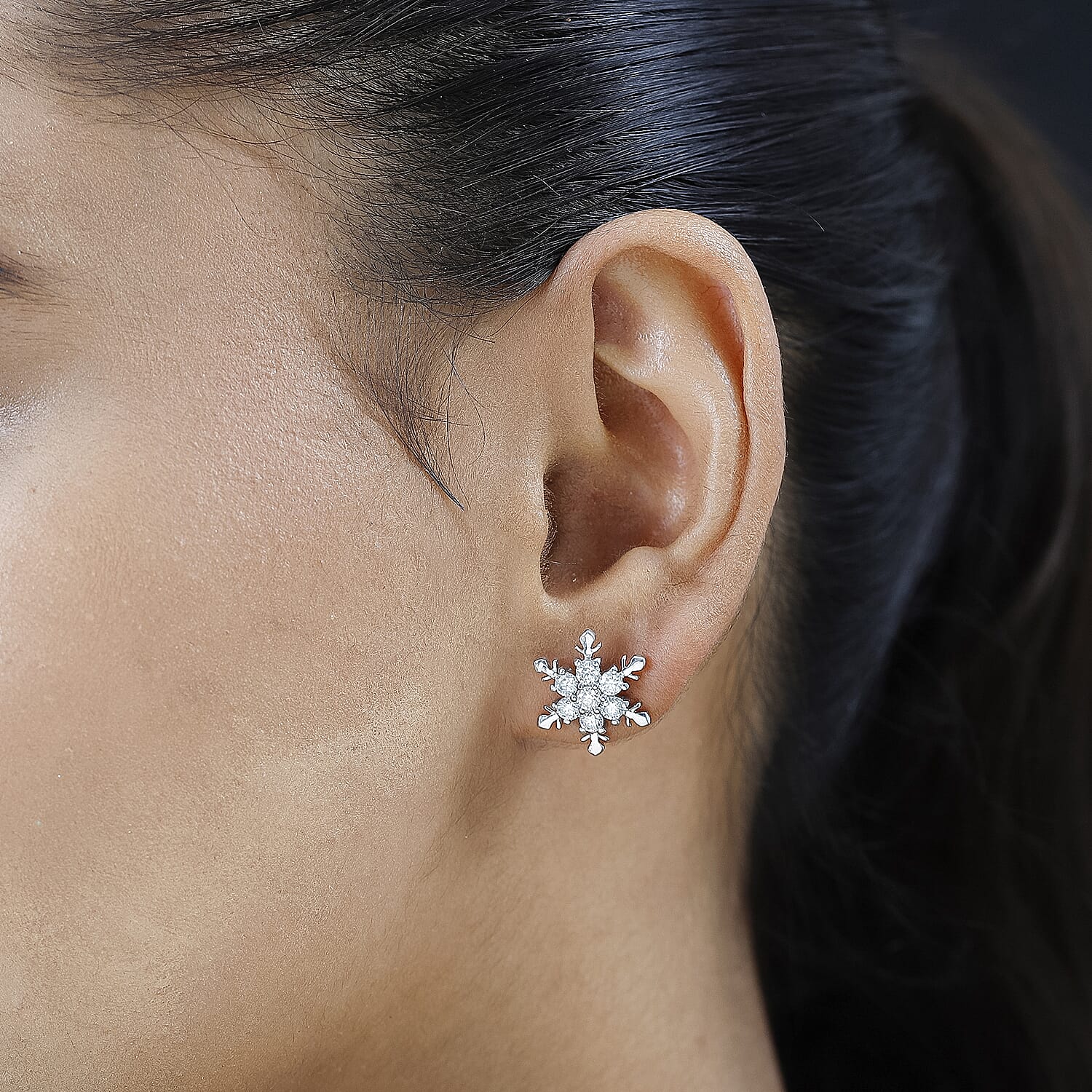 Snowflake on sale earrings studs