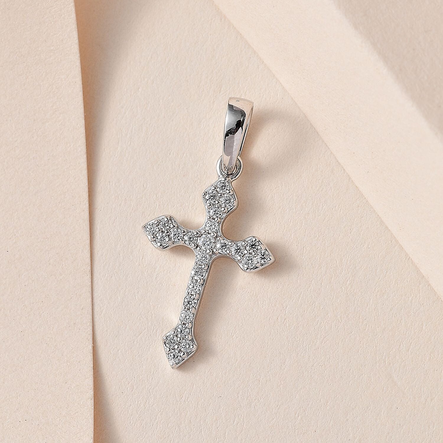 9K White Gold Moissanite Cross Pendant