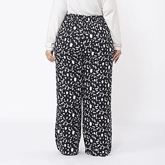 https://tjcuk.sirv.com/Products/76/4/7645037/Tamsy-Viscose-Animal-Print-Jean-and-Pant-Trouser-Size-103x1-cm-Grey-Gr_7645037_1.jpg?w=342&h=342