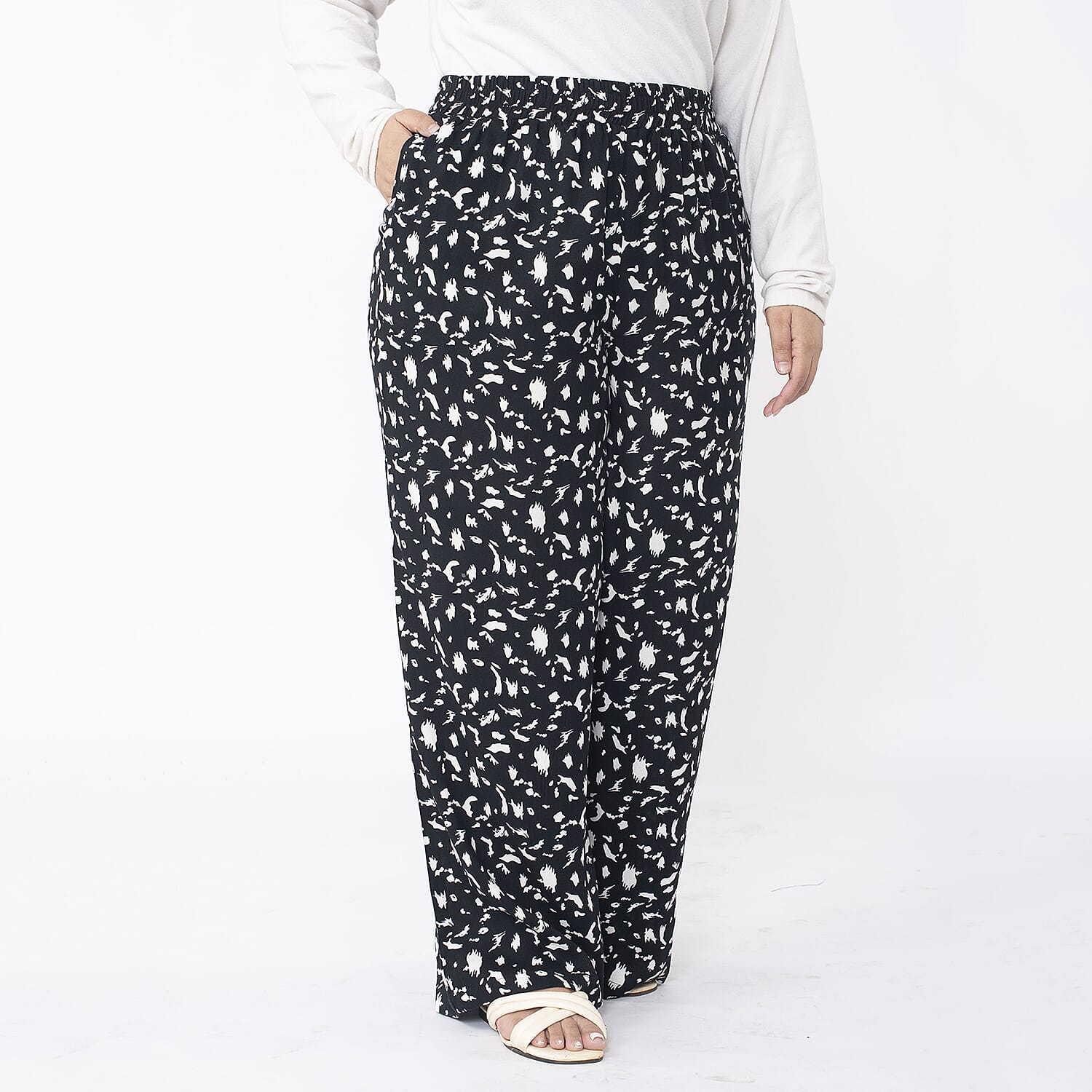 TAMSY Animal Print Trouser (Size S 8 - 10) - Grey